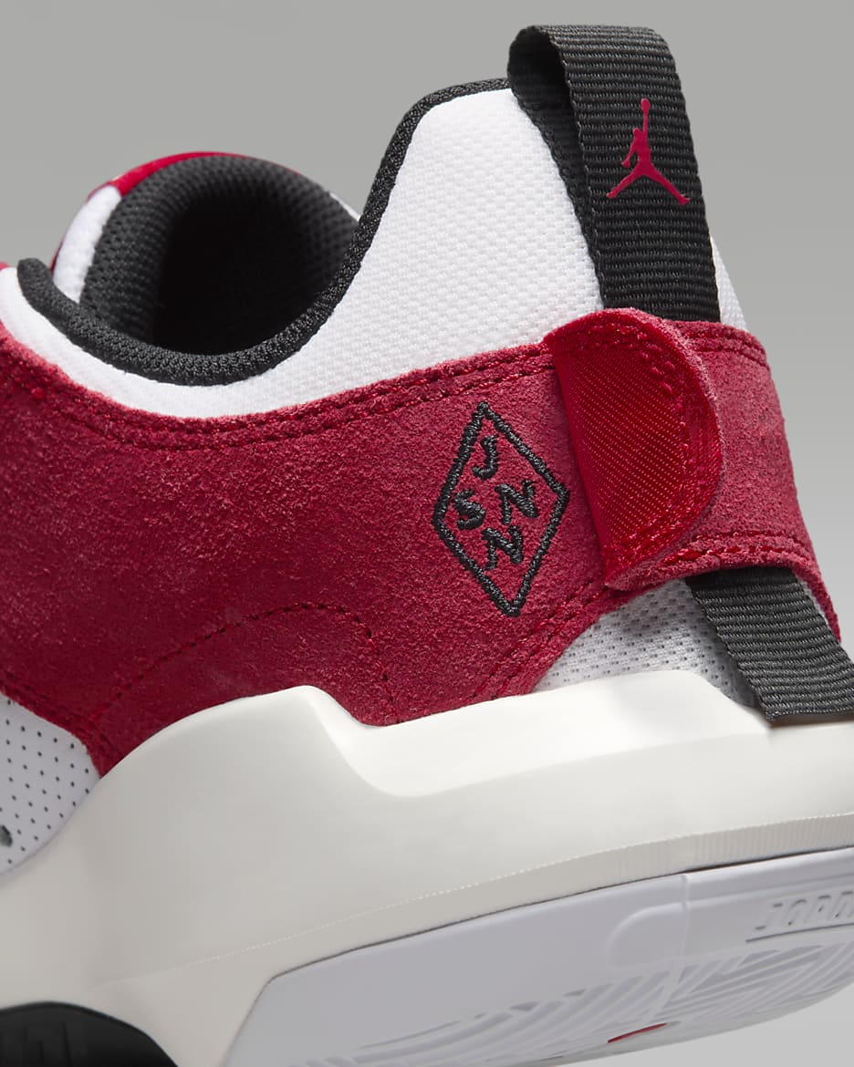 Black and red jordan basketball shoes new arrivals